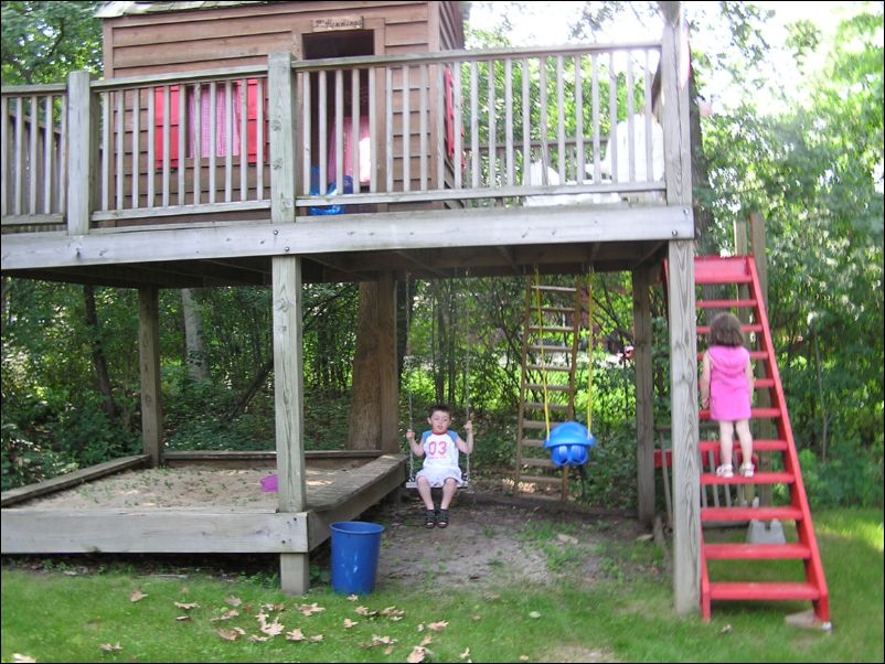 Robinson's in the Tree House